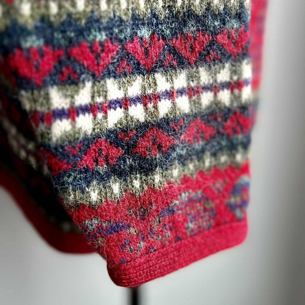 Vintage Simons Cerise & Multicolor Fair Isle Pure Shetland Wool Cardigan – US L - Picture 13 of 14